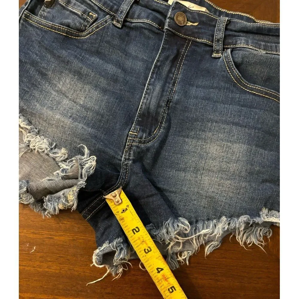 KanCan Women's Sz 9‎ Jean Shorts Dark Wash Distressed Stretchy
